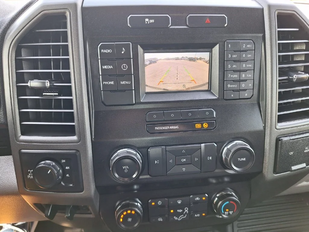 Used 2019 Oxford White Ford XL image 19