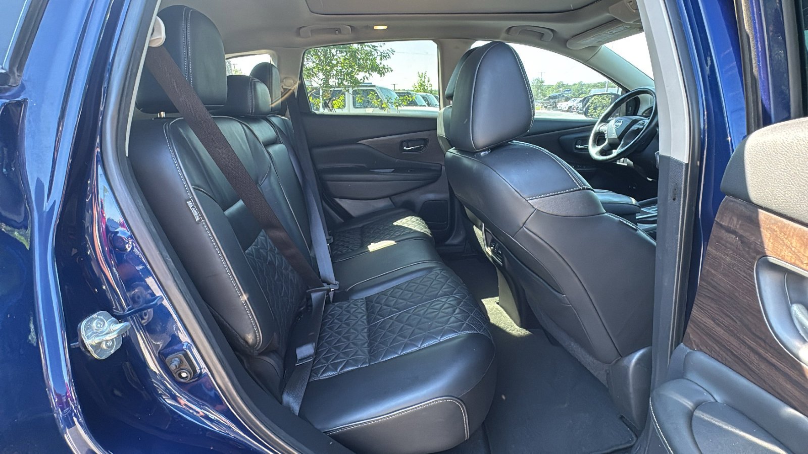 Certified Used 2020 Deep Blue Pearl Nissan Platinum image 25