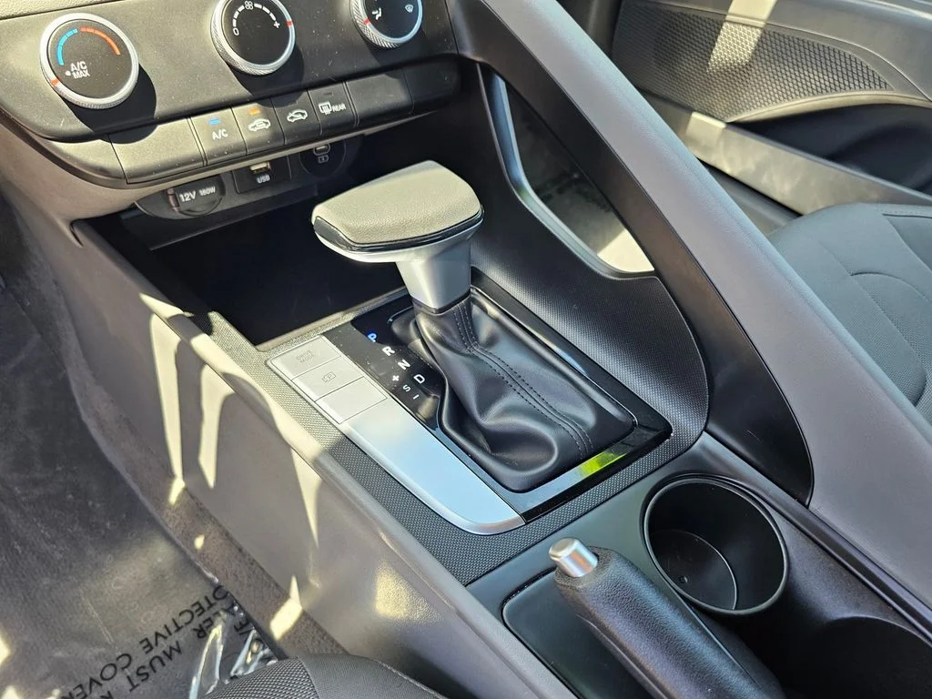 Used 2025 Gray Hyundai SE image 28
