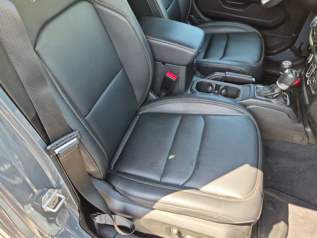 Used 2024 Gray Jeep Sahara 4xe image 19