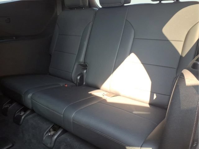 Used 2025 Summit White Buick Preferred image 23