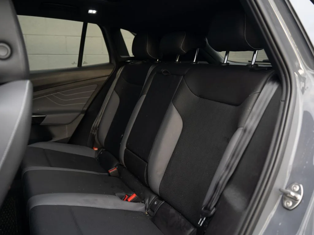 Used 2023 Gray Volkswagen Pro S image 18