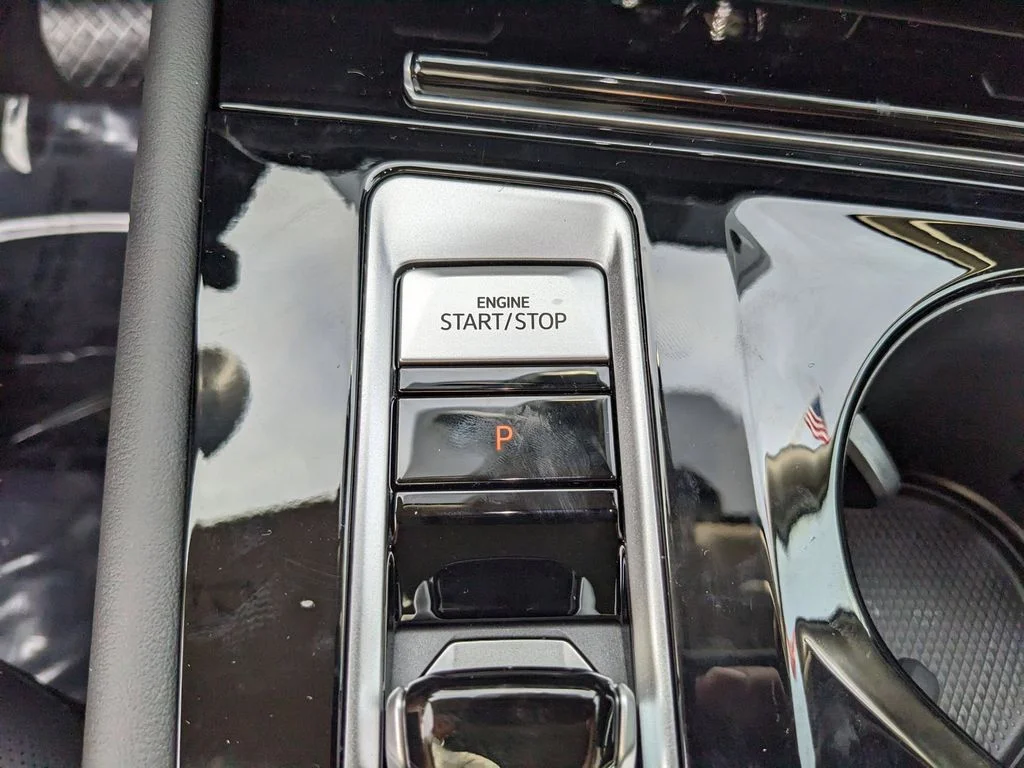 New 2026 White/off-white Volkswagen SEL image 26
