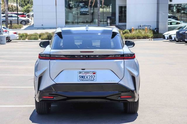 Certified Used 2024 IRIDIUM Lexus 300e Premium image 5