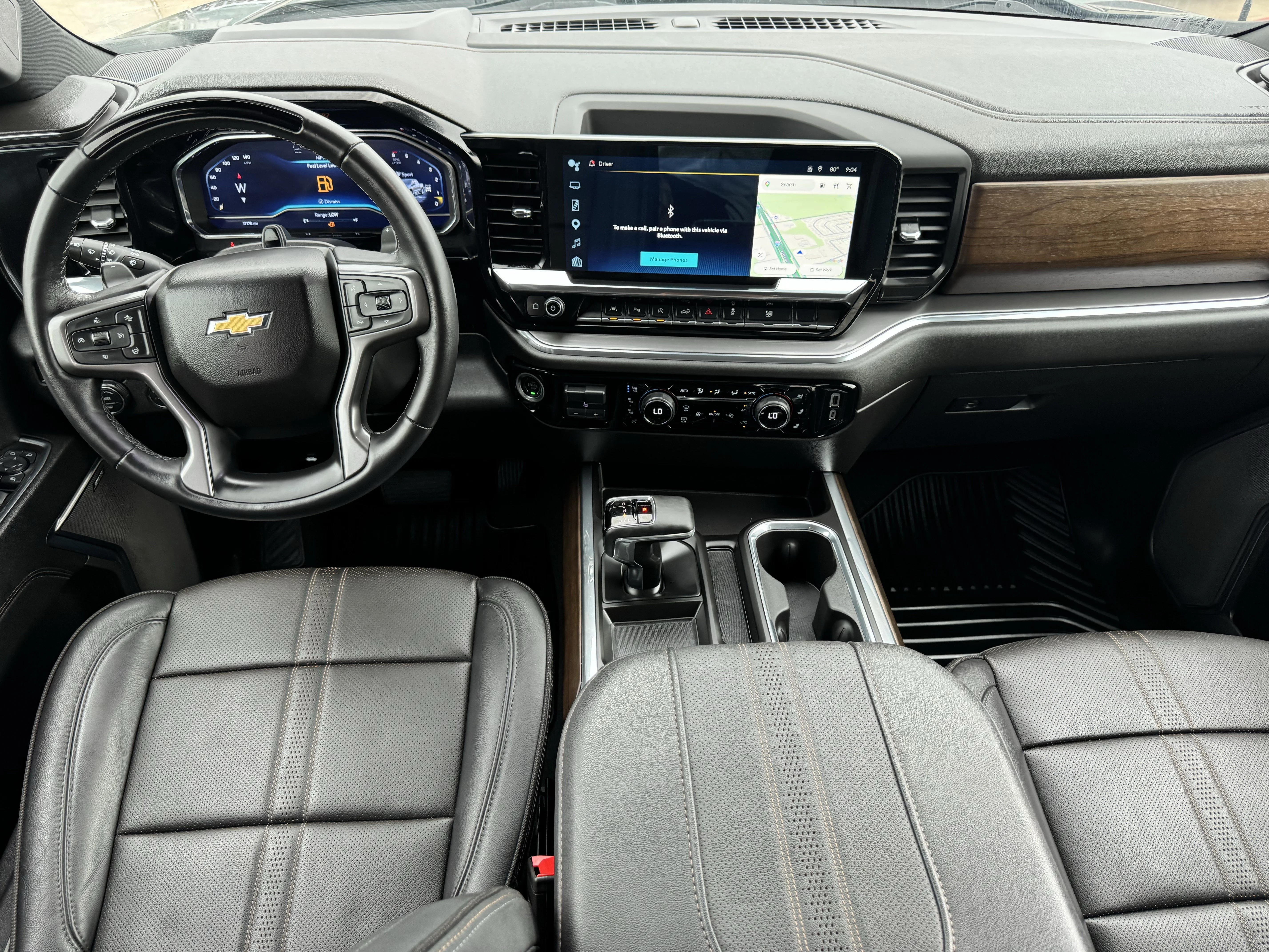 Used 2025 Black Chevrolet High Country image 9