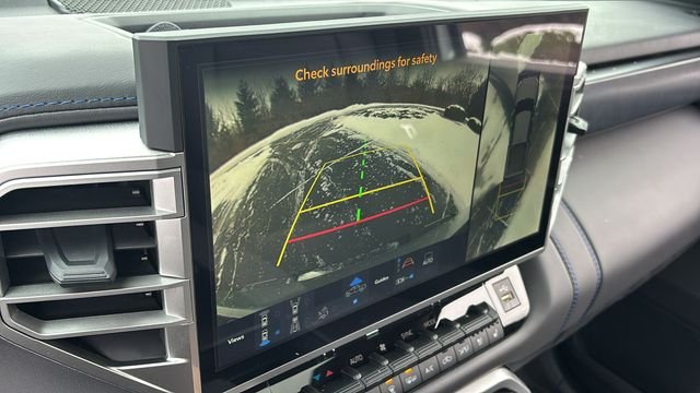 2025 Toyota Tundra Platinum - Photo 35