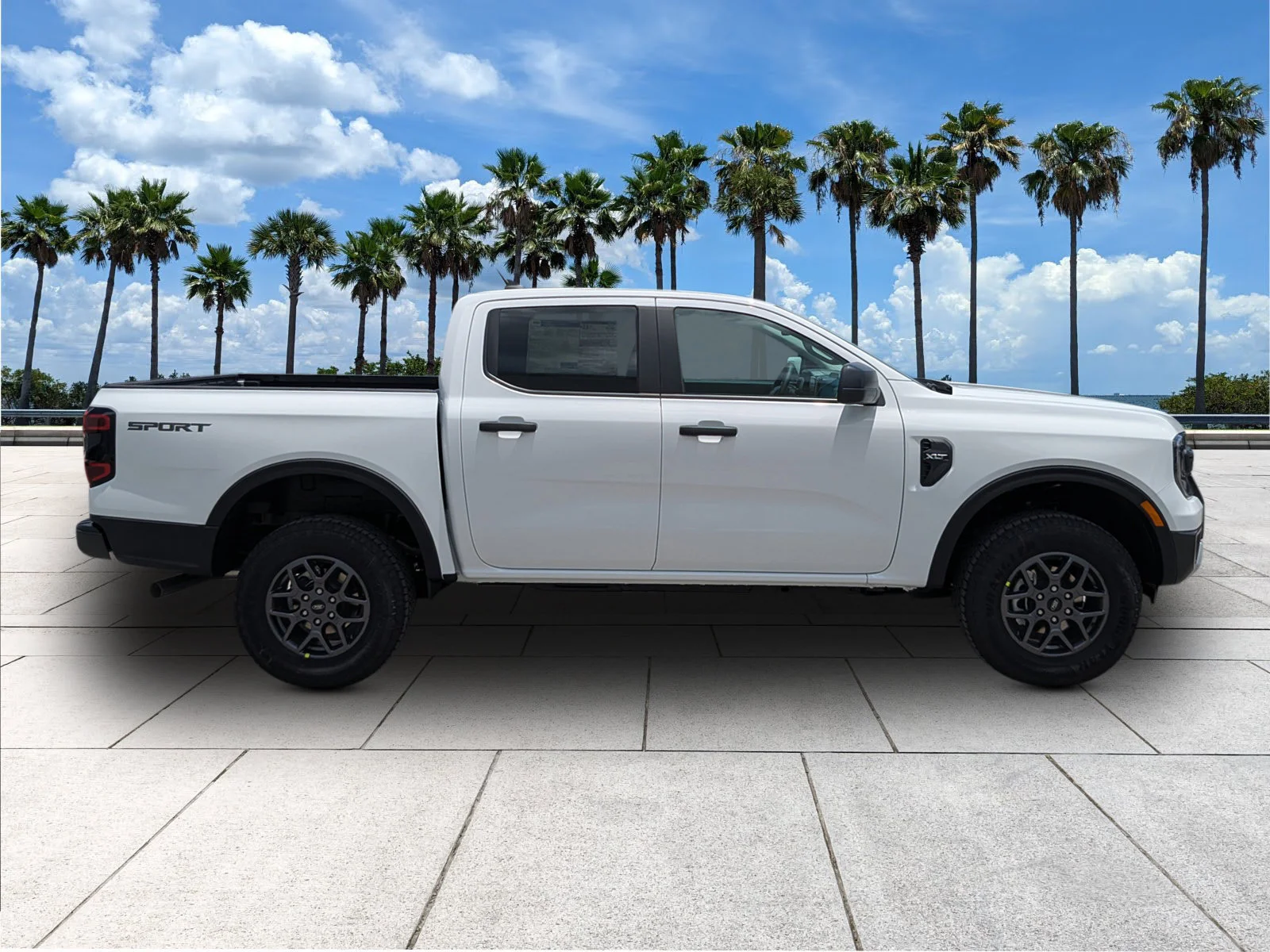 New 2026 Oxford White Ford XLT image 8