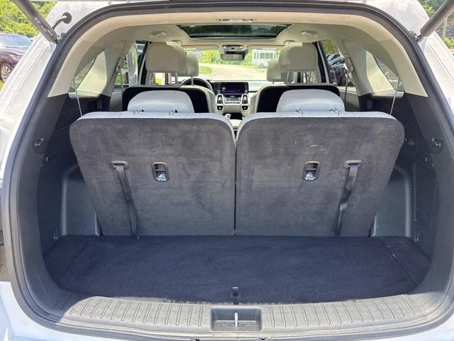 Used 2023 White Kia SX image 22