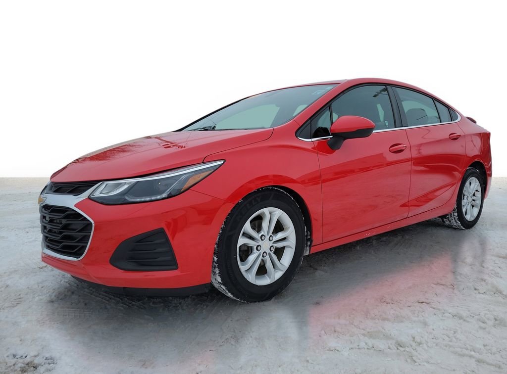 Used 2019 Chevrolet Cruze LT with VIN 1G1BE5SM9K7142700 for sale in Muskegon, MI
