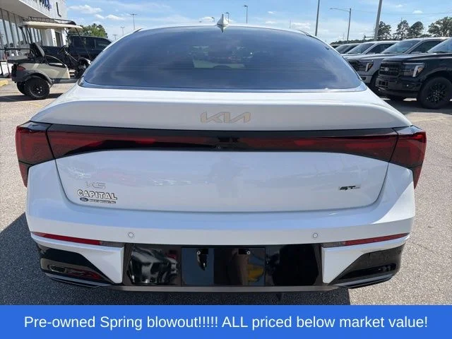 Used 2025 White Kia GT-Line image 10