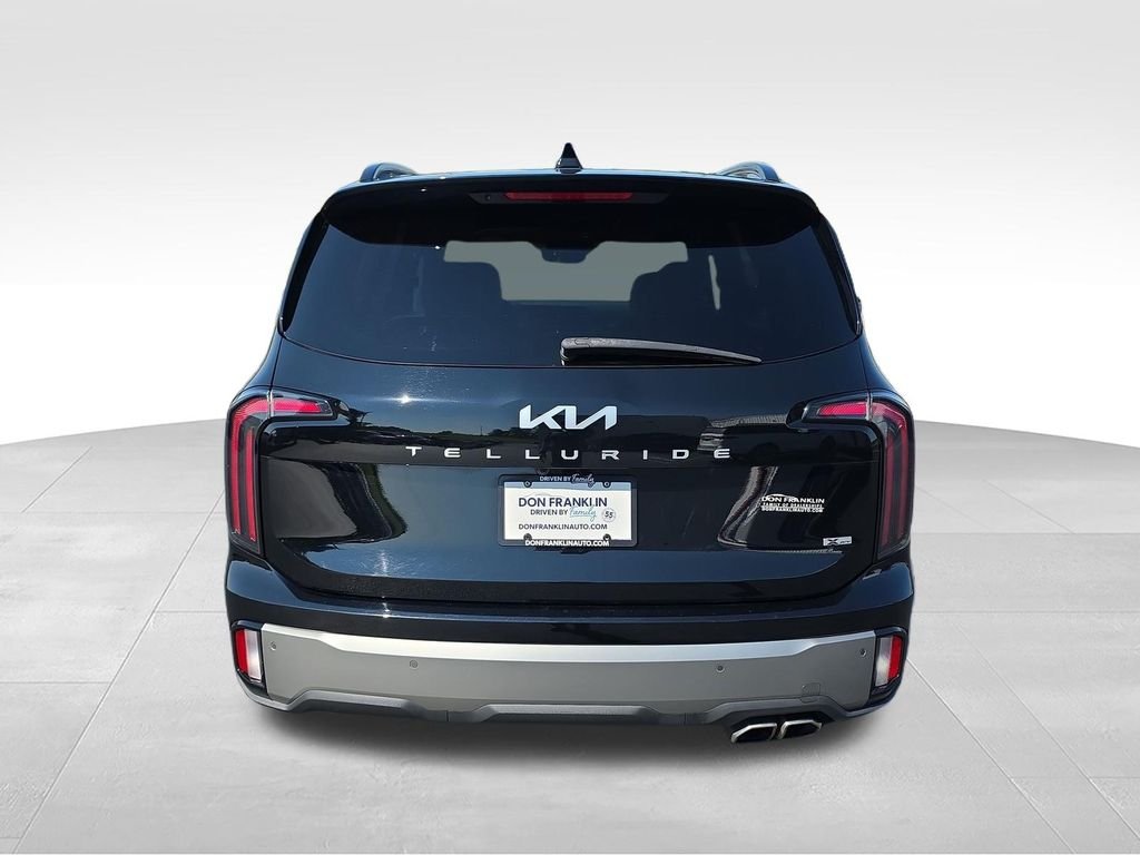 Used 2023 Black Kia SX-Prestige X-Pro image 5