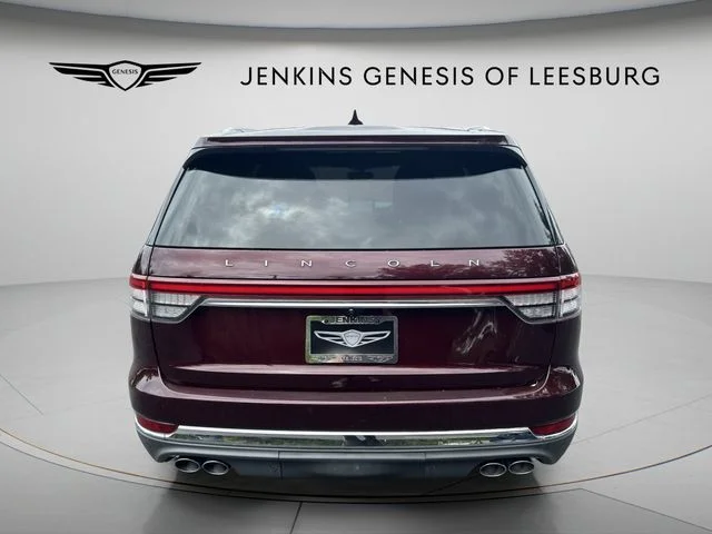 Used 2020 Red Lincoln Reserve image 6