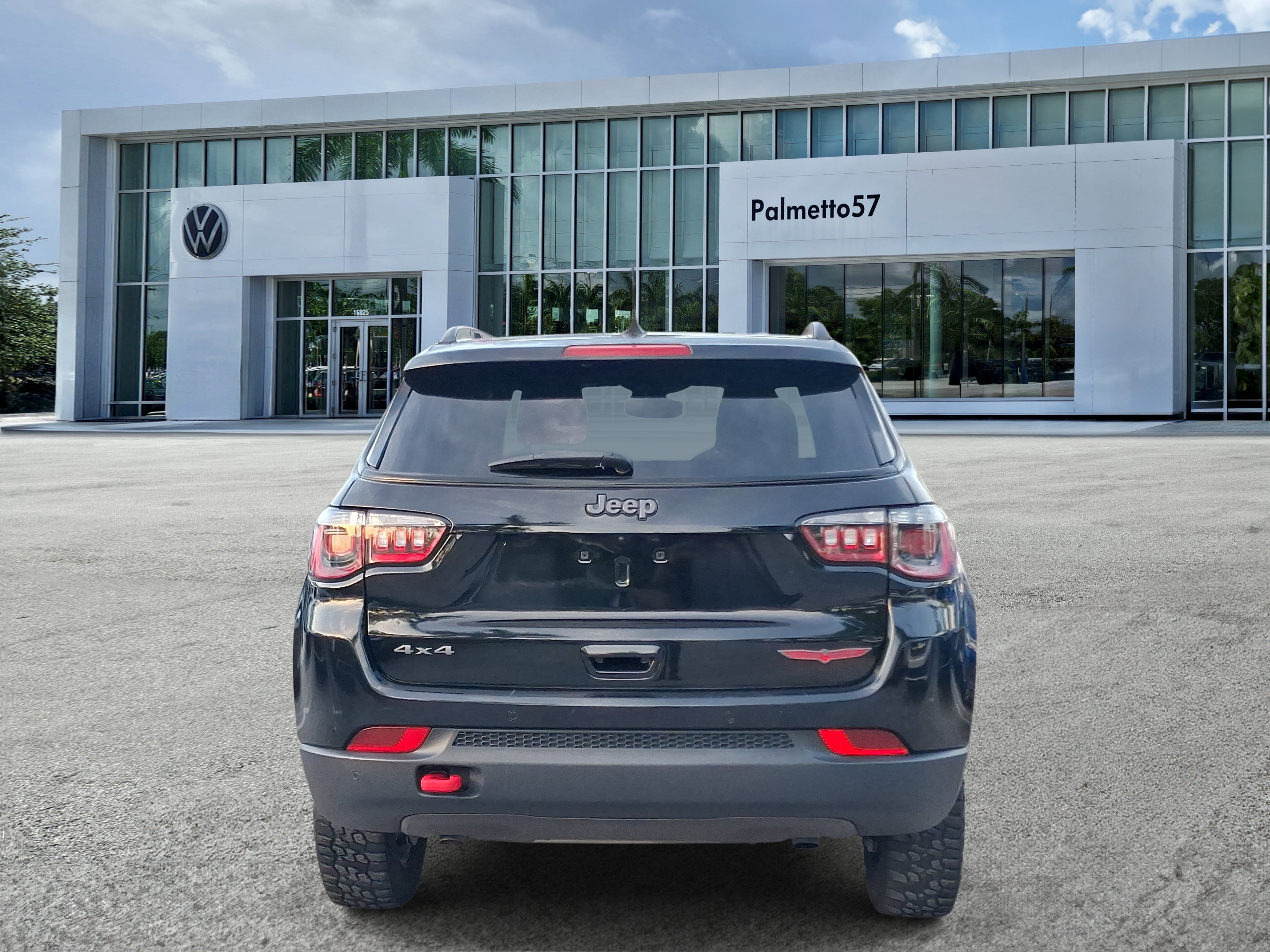 Used 2024 Black Jeep Trailhawk image 5