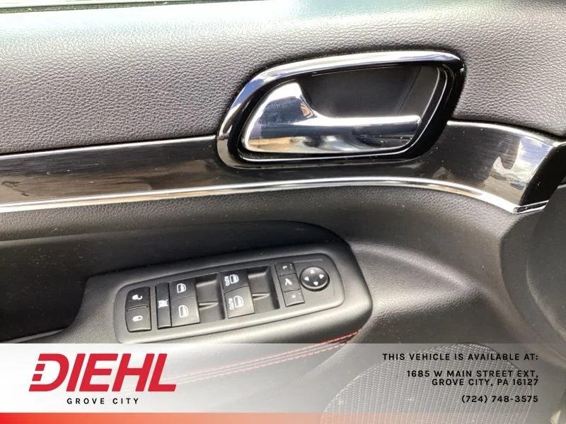 Used 2019 Gray Jeep Trailhawk image 27