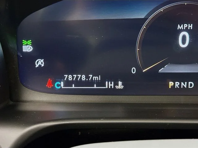 Used 2020 Blue Lincoln Reserve image 12