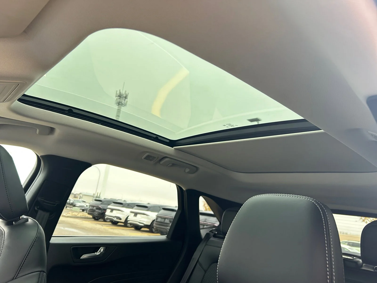 New 2026 Star White Metallic Tri-Coat Ford PHEV image 18