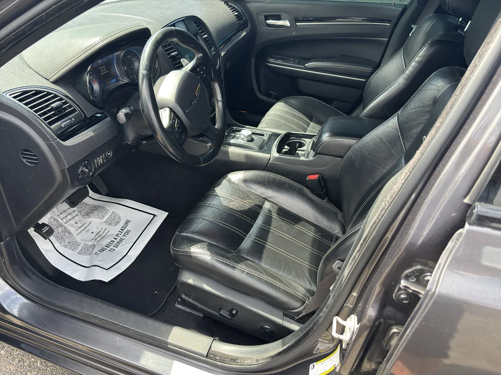 Used 2019 Granite Crystal Metallic Clearcoat Chrysler 300S image 9