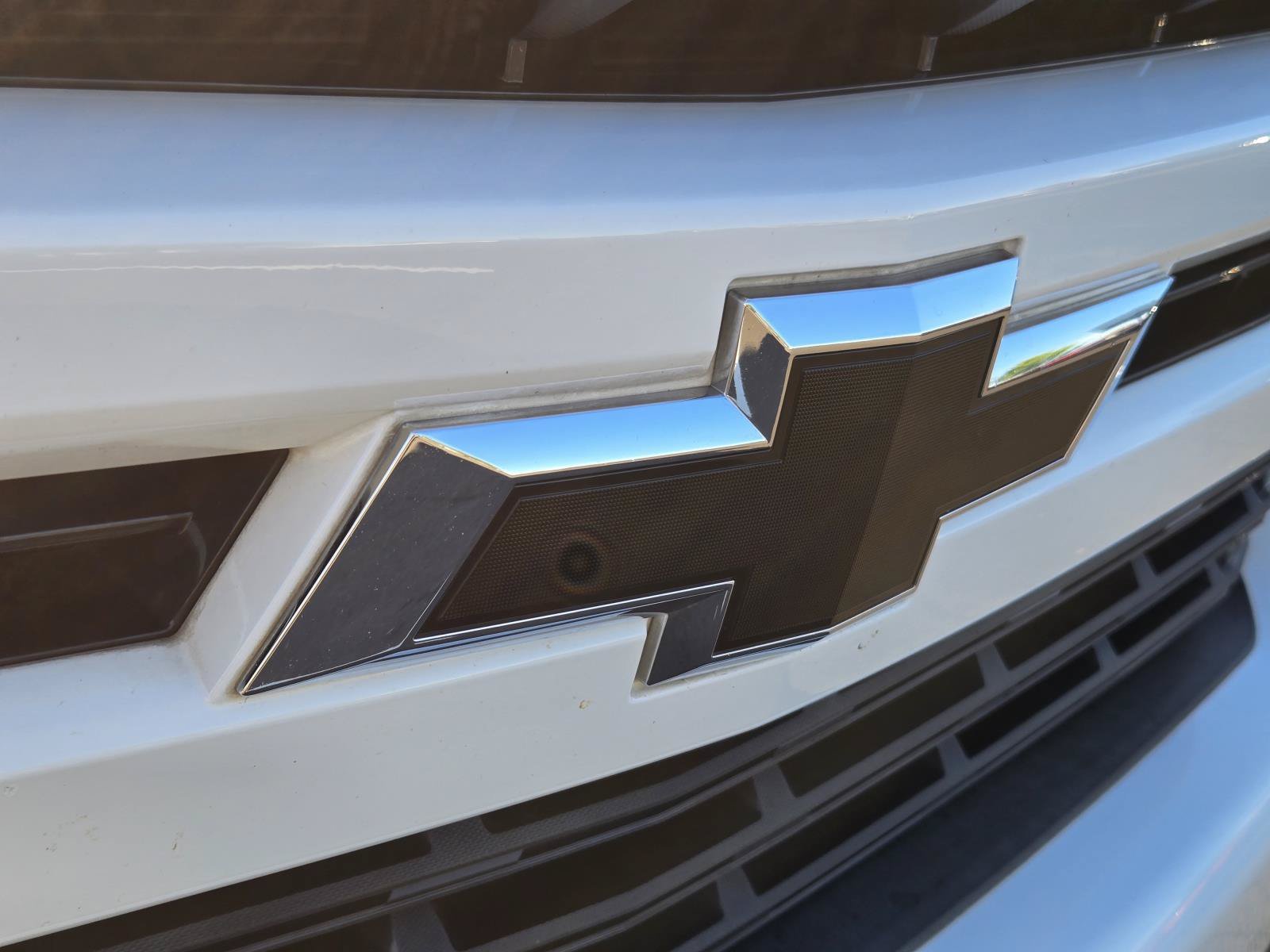 Used 2019 SUMMIT WHITE Chevrolet RST image 7