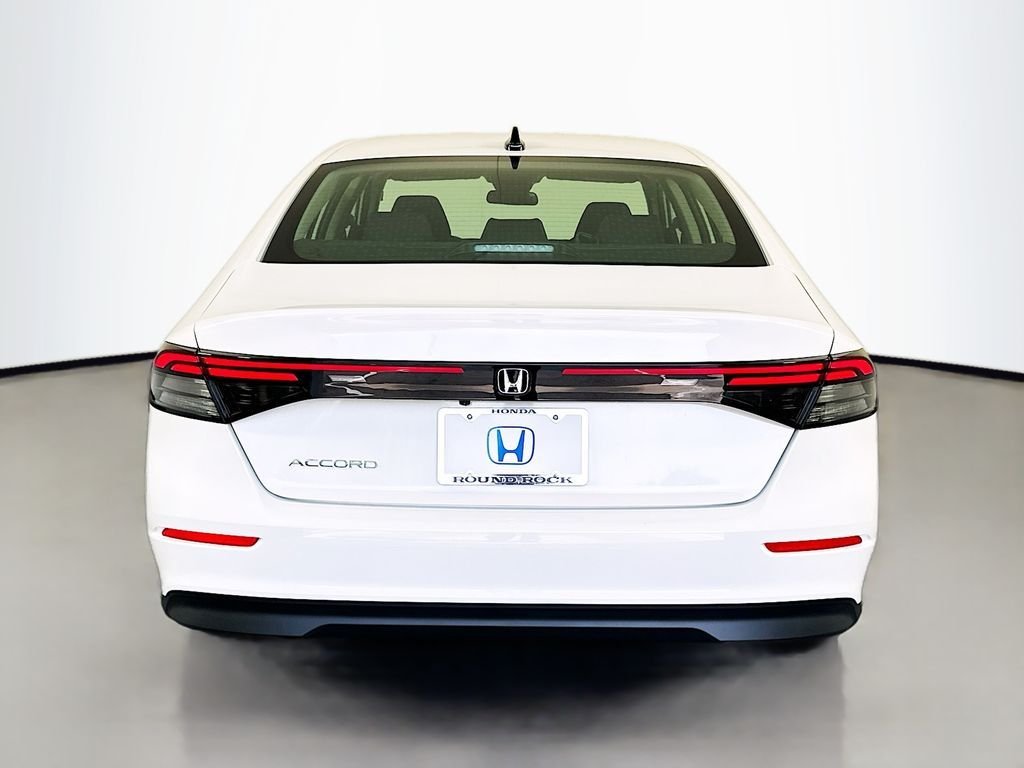 New 2026 Platinum White Pearl Honda SE image 6