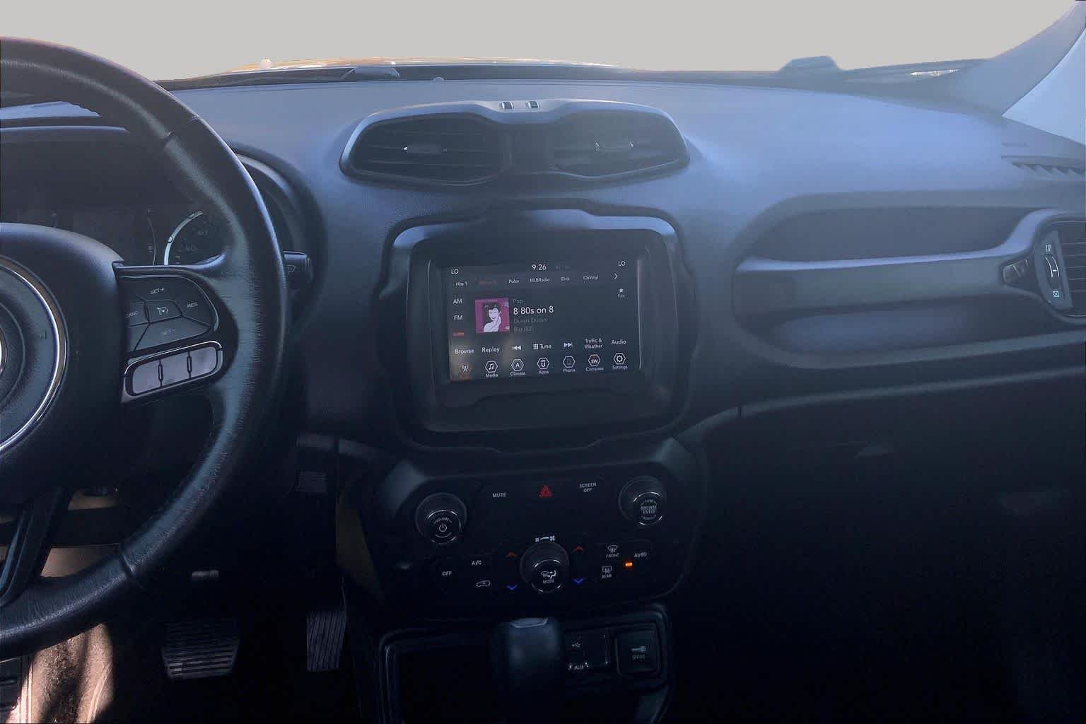 Used 2018 Granite Crystal Metallic Clearcoat Jeep Altitude image 7