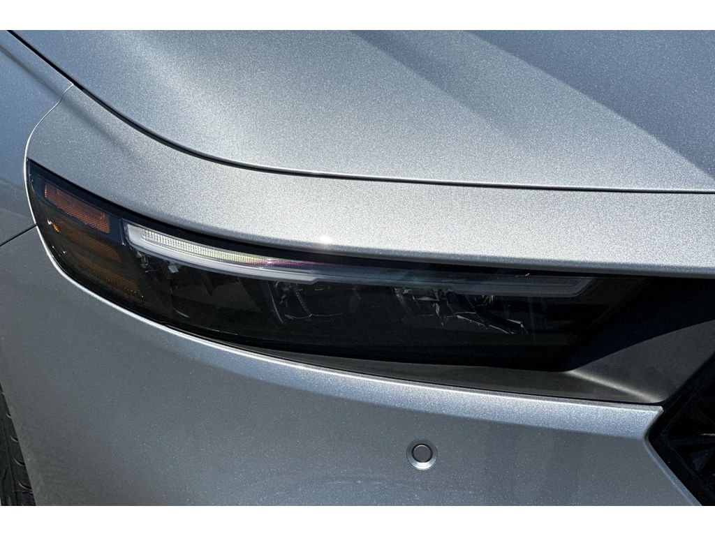 New 2026 Solar Silver Metallic Honda Touring image 31