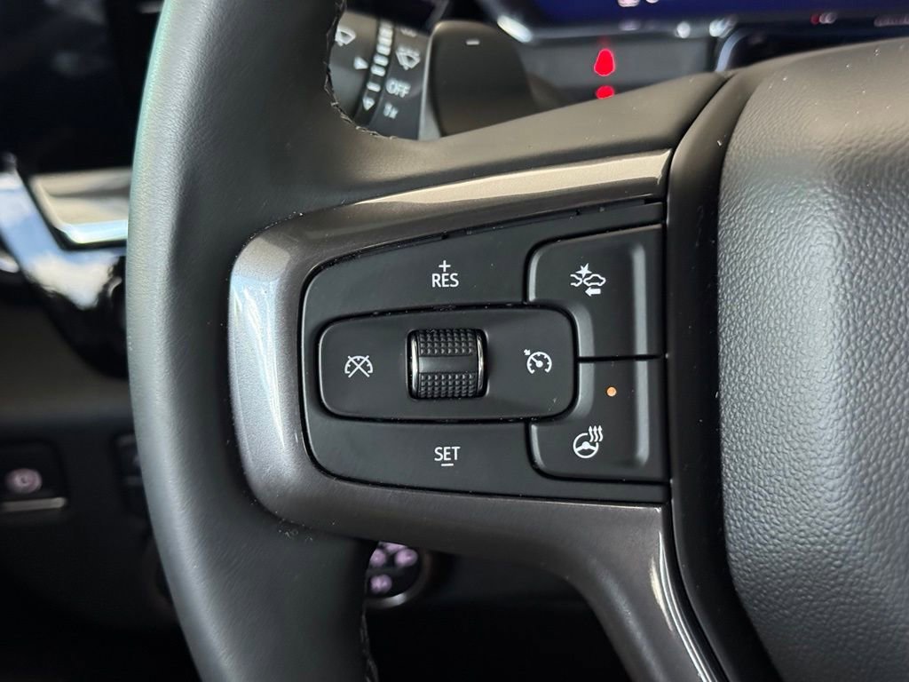 Used 2025 Black Chevrolet High Country image 34