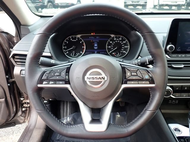 Used 2021 Gray Nissan 2.5 SV image 21