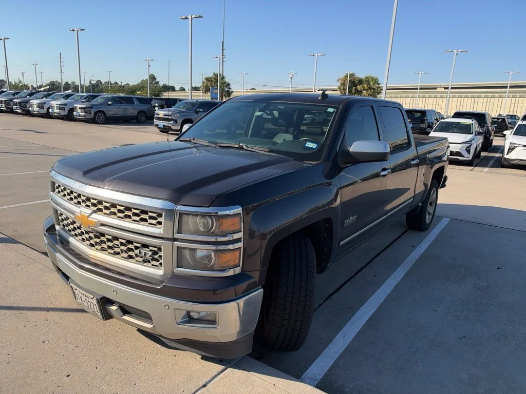 Used 2014 TUNGSTEN METALLIC Chevrolet LTZ image 1