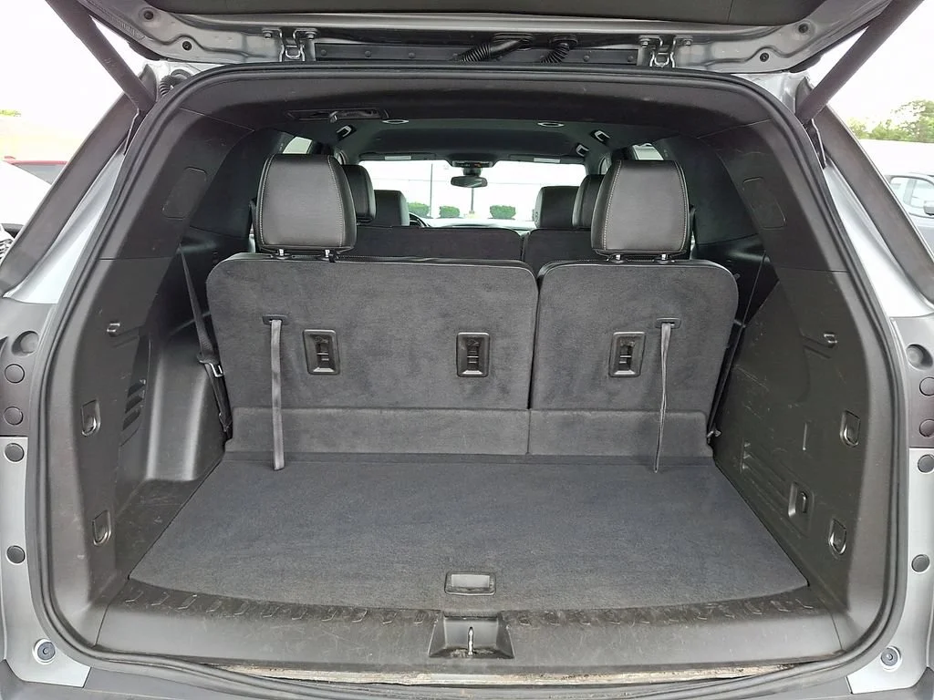 Used 2023 Sterling Gray Metallic Chevrolet LT Leather image 31