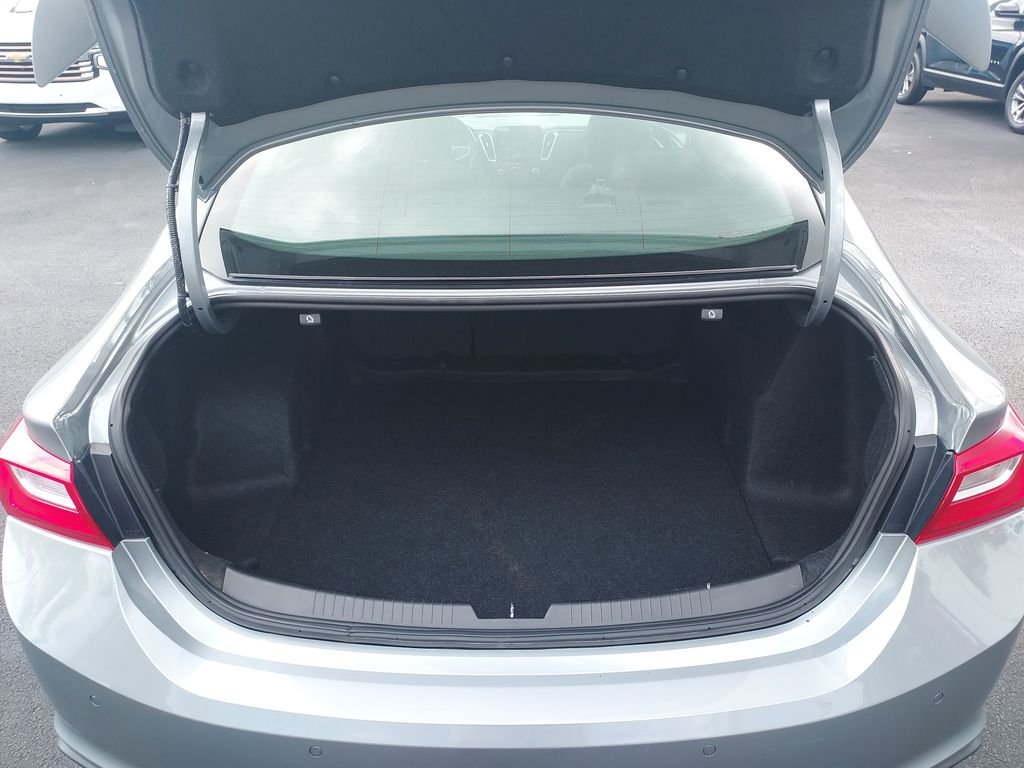 Used 2024 Gray Chevrolet RS image 9