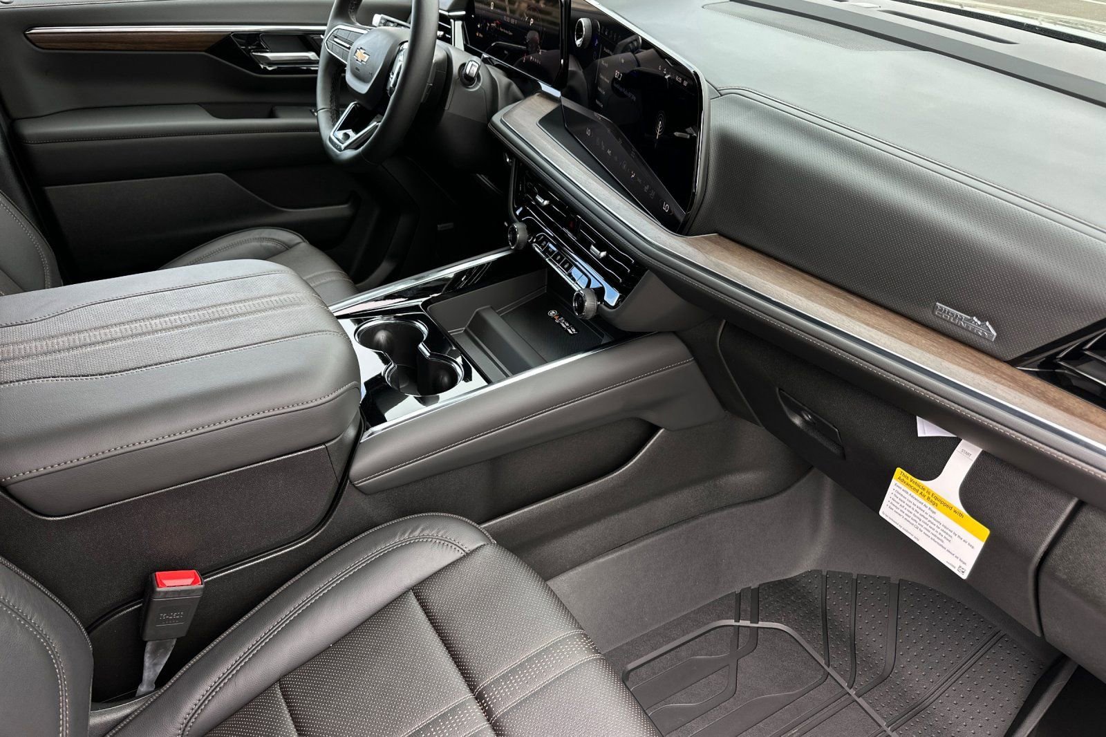 2026 Chevrolet Suburban High Country - Photo 17