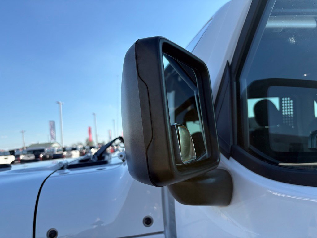 Used 2018 White Jeep Unlimited Sport S image 41