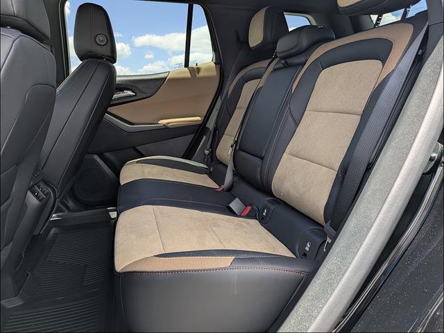New 2026 Mosaic Black Metallic Chevrolet ACTIV image 14