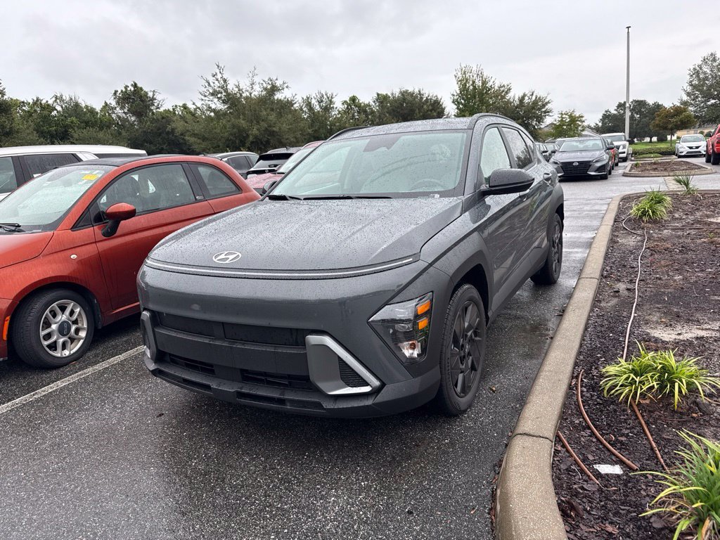 Used 2027 Gray Hyundai SEL Sport image 2