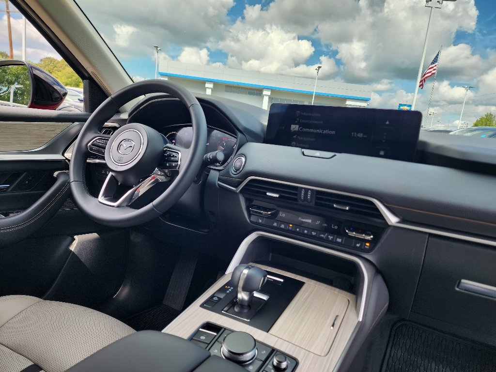 2025 Mazda CX-70 Premium Package - Photo 31