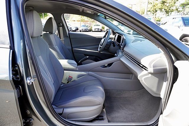 Used 2026 Gray Hyundai SEL Sport image 10