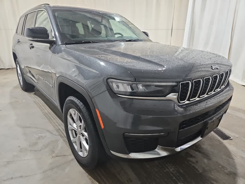 Used 2021 Metallic Jeep Limited image 9
