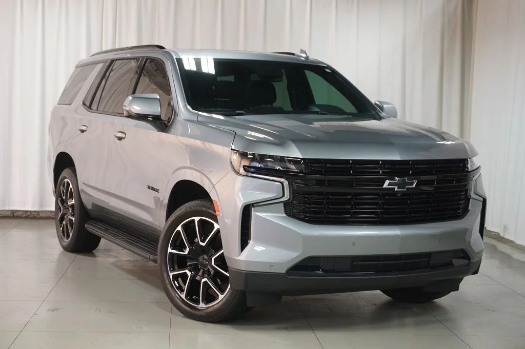 Used 2023 Sterling Gray Metallic Chevrolet RST image 3
