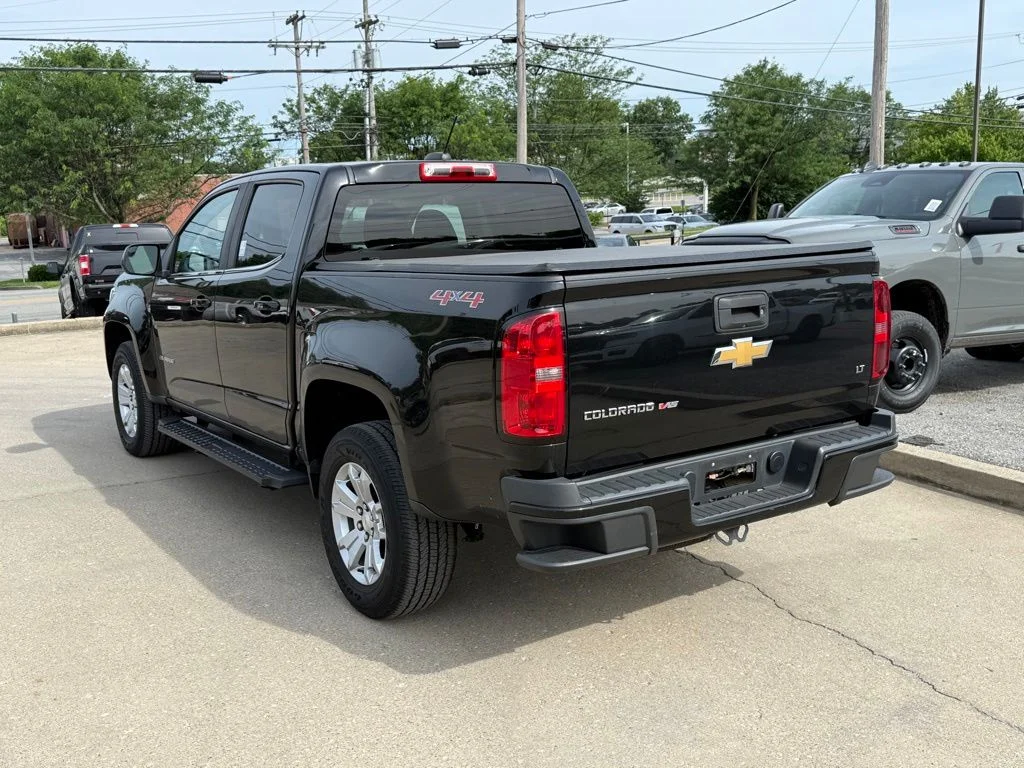 Used 2020 Black Chevrolet LT image 9