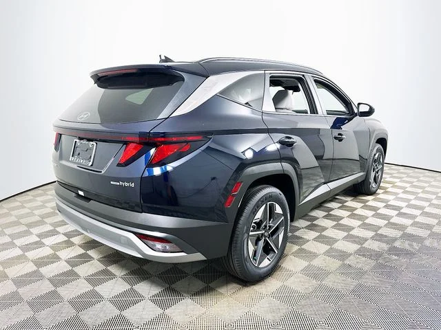 New 2026 Hyundai TUCSON HYBRID SEL