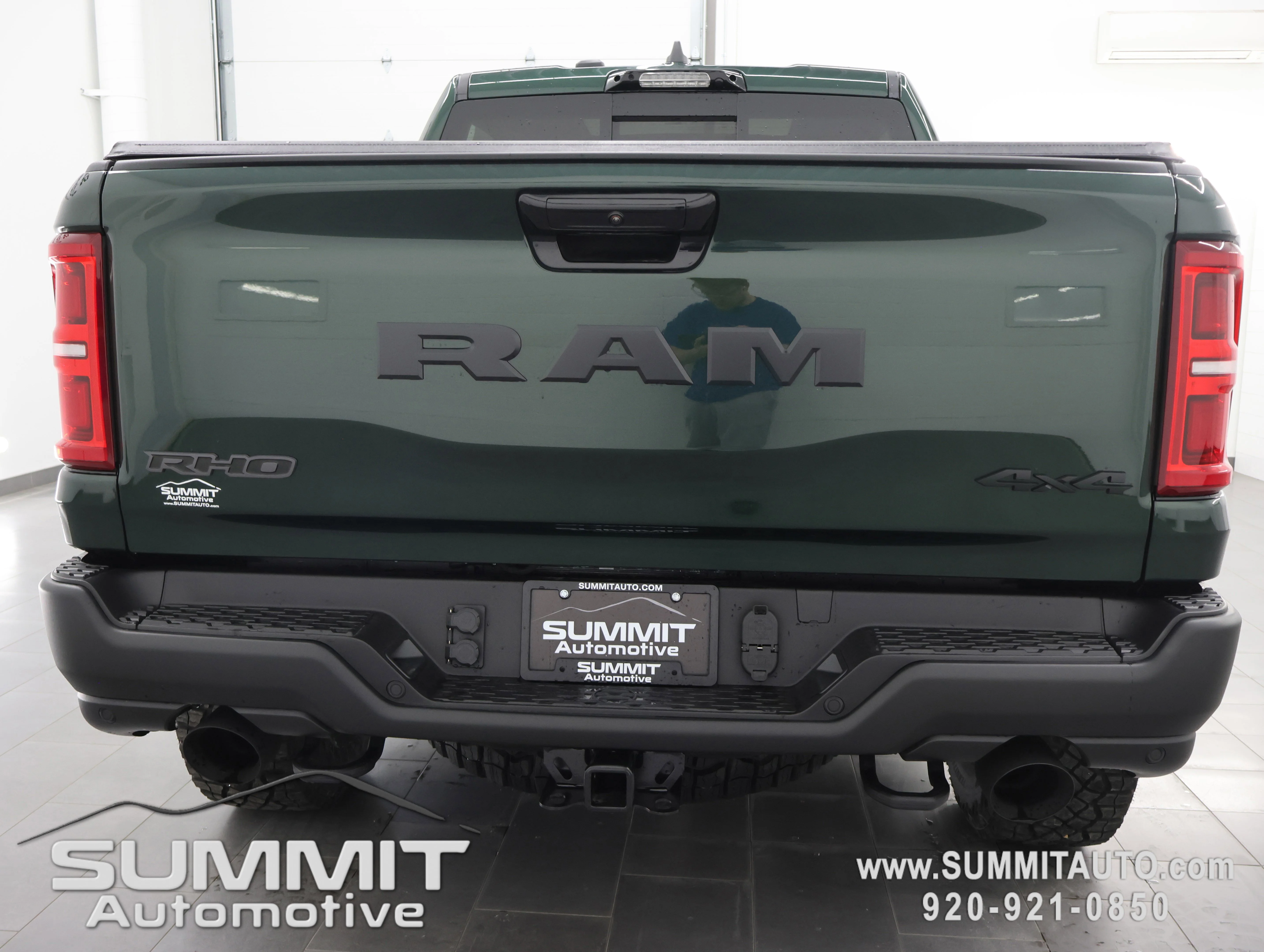 New 2026 Serrano-Green Metallic Exterior Paint RAM RHO image 33