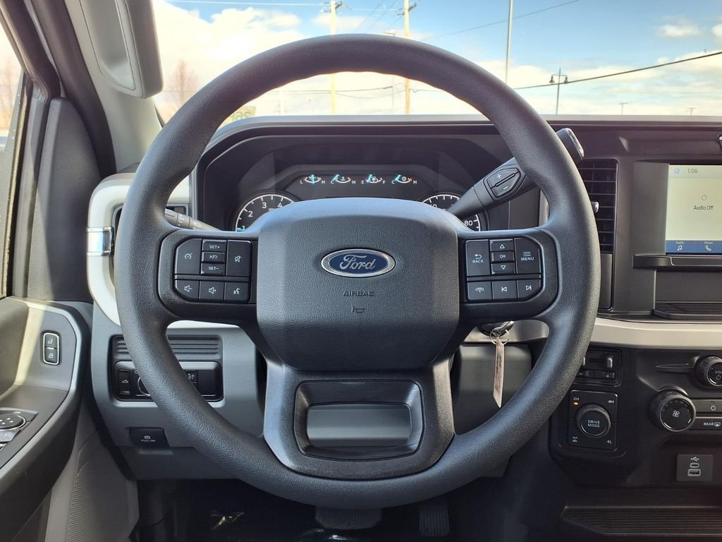 New 2026 Oxford White Ford F-250® XLT image 11