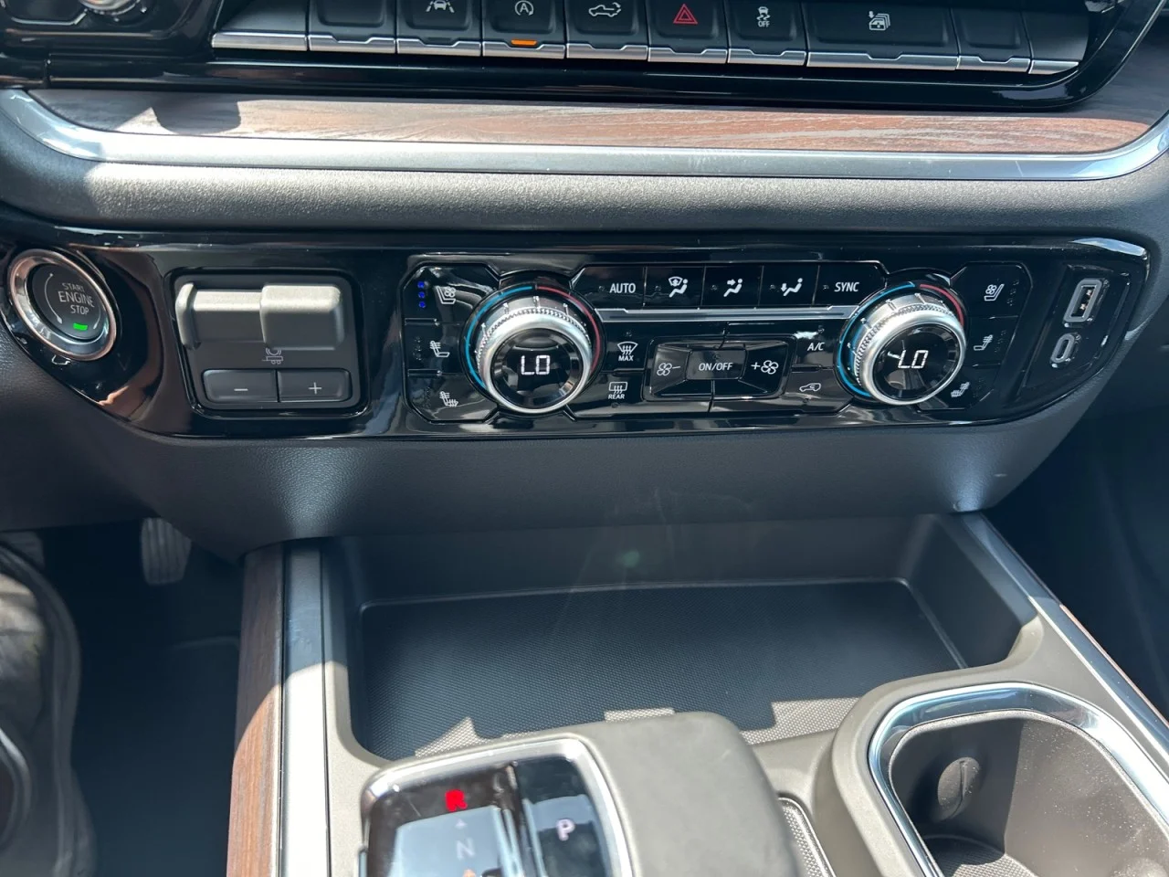 2026 GMC Sierra 1500 SLT - Photo 13
