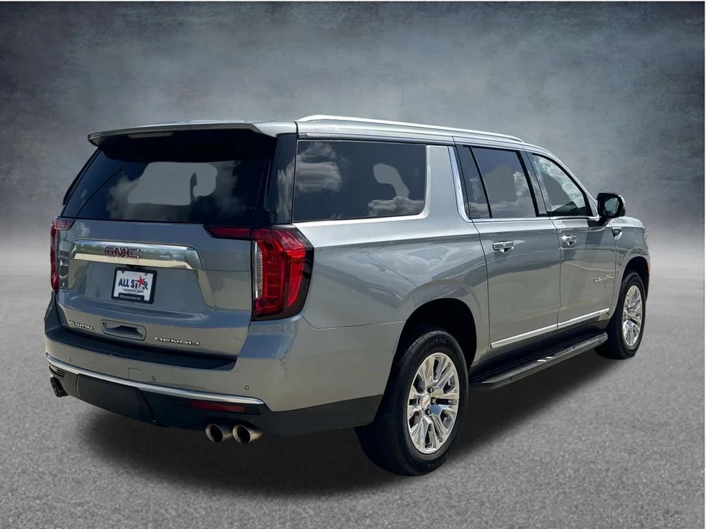 Used 2024 Silver GMC Denali image 9