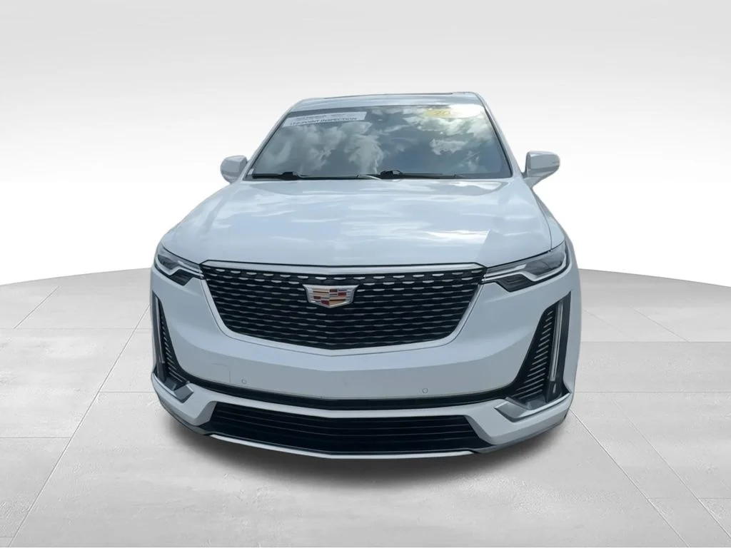Used 2024 White Cadillac Luxury image 4