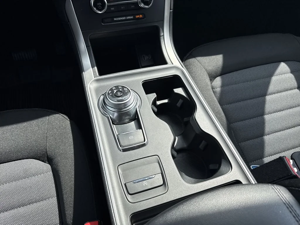 Used 2023 Gray Ford SE image 17