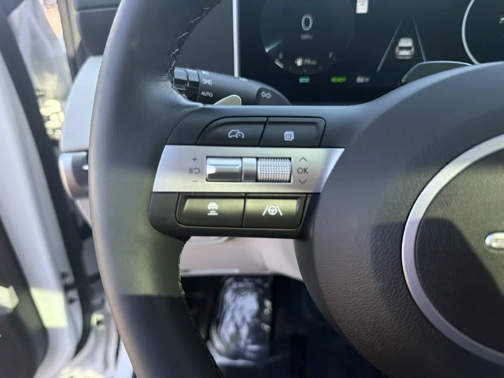 Used 2026 White Hyundai Limited image 18