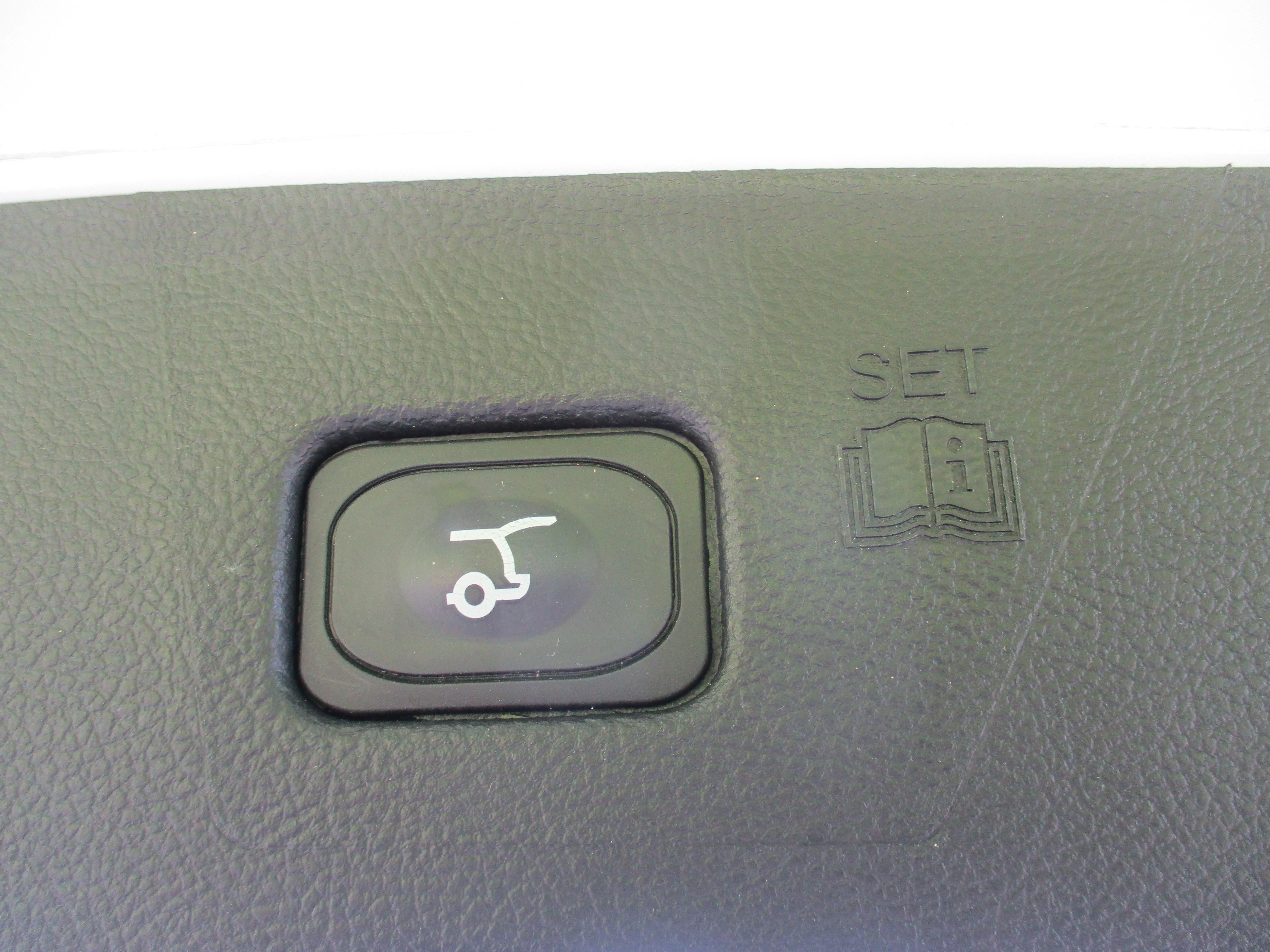 Used 2023 Star White Metallic Tri-Coat Ford SEL image 54
