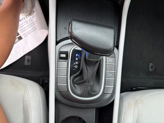 Used 2024 White Hyundai SEL image 42