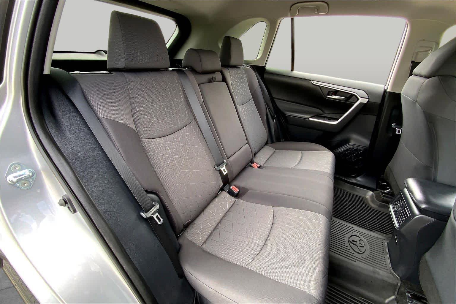 Used 2020 Silver Sky Metallic Toyota Hybrid XLE image 19